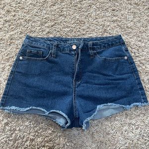 Women’s Wild Fable high rise denim shorts sz 10